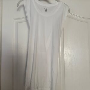 Vuori White Sleeveless twist Top